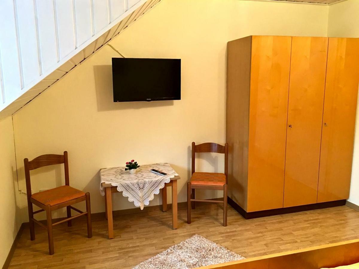 Gaestehaus Hoffmann Farschweiler Eksteriør bilde