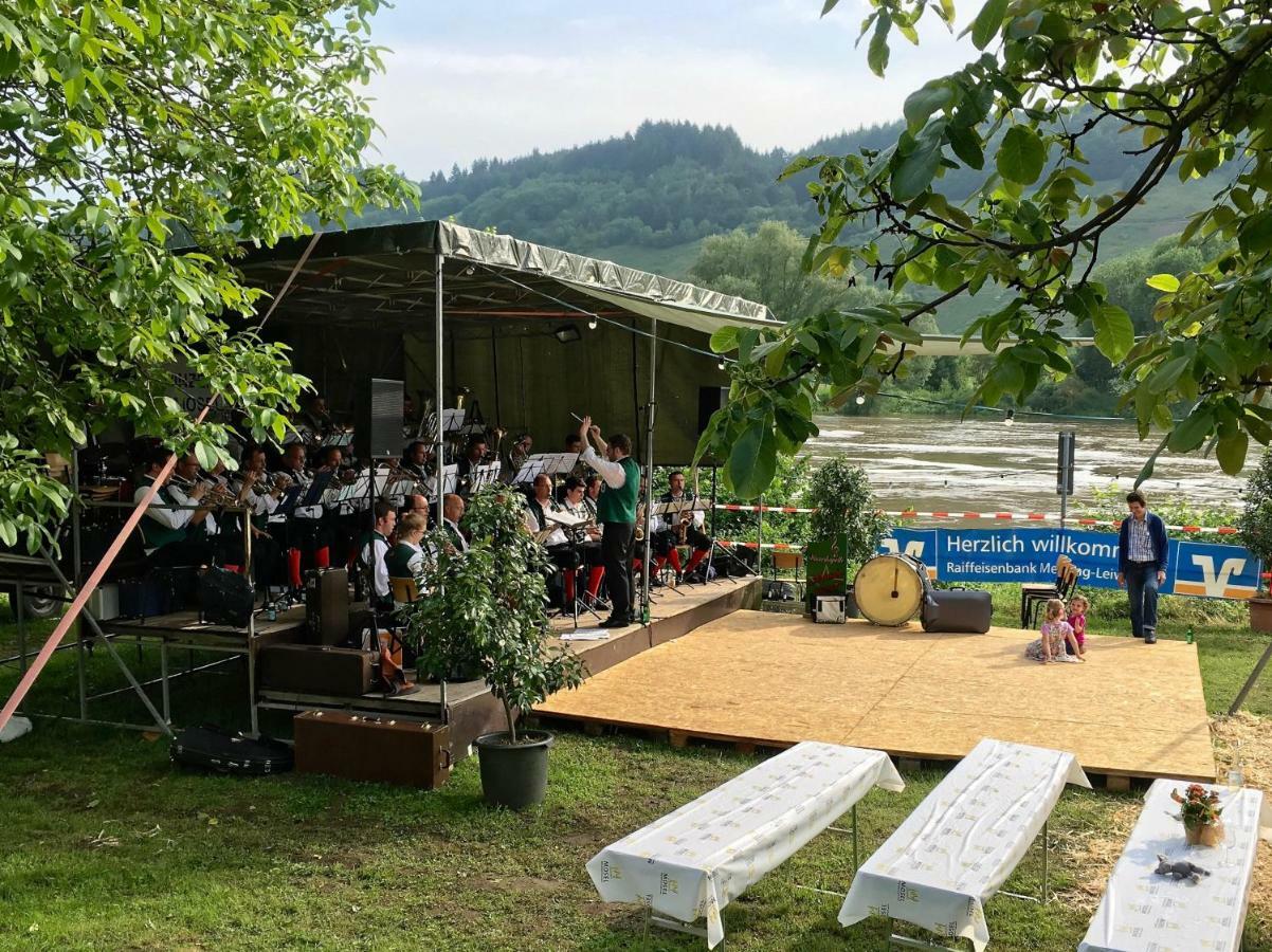 Gaestehaus Hoffmann Farschweiler Eksteriør bilde